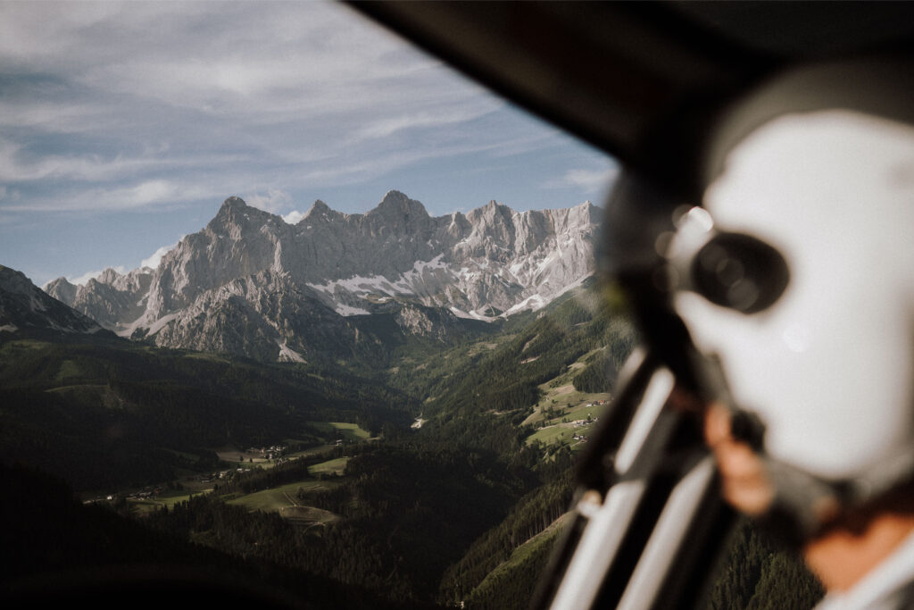 Peak heli service | Helikopter fliegen | Hubschrauber fliegen, PEAKHELISERVICE pilot