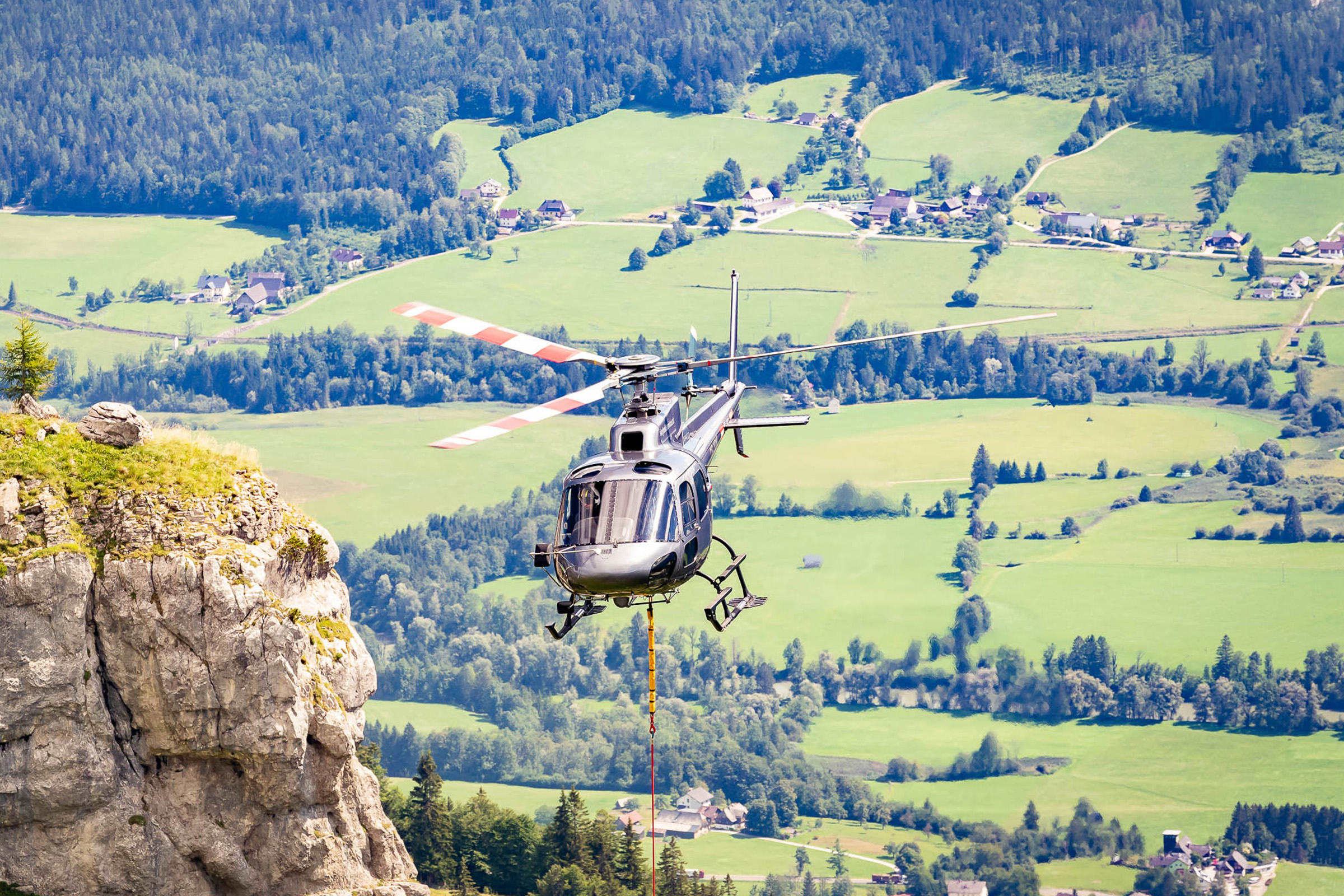 Peak heli service | Helikopter fliegen | Hubschrauber fliegen, PEAKHELISERVICE arbeitsflug as350