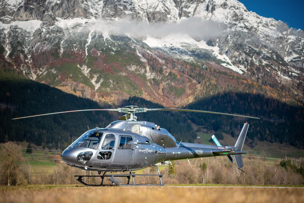 Peak heli service | Helikopter fliegen | Hubschrauber fliegen, PEAKHELISERVICE HA-ADW_2023